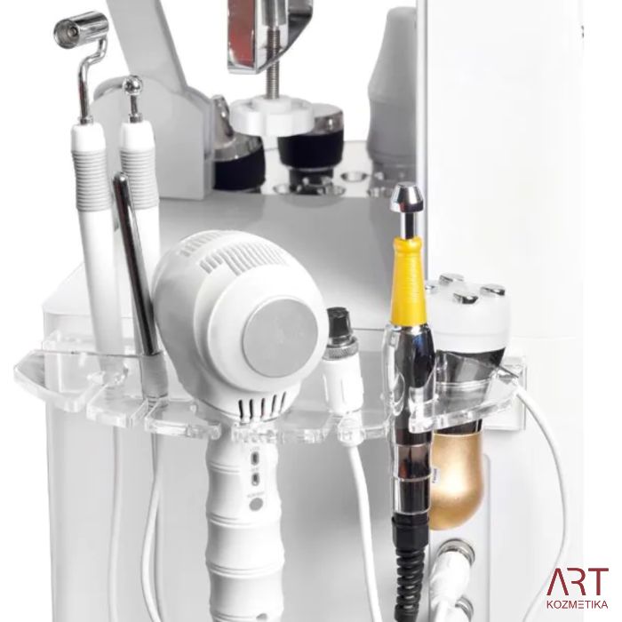 Kozmetični stolp 27 v 1