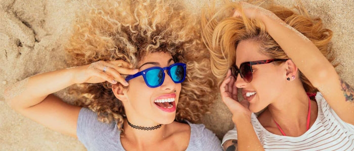 Prijateljice na plaži Prijateljice na plaži