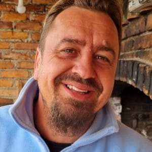 Damir, vzdrževalec, skladiščnik