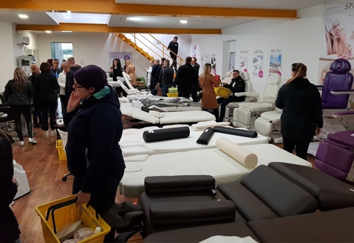 Totalna razprodaja Totalna razprodaja