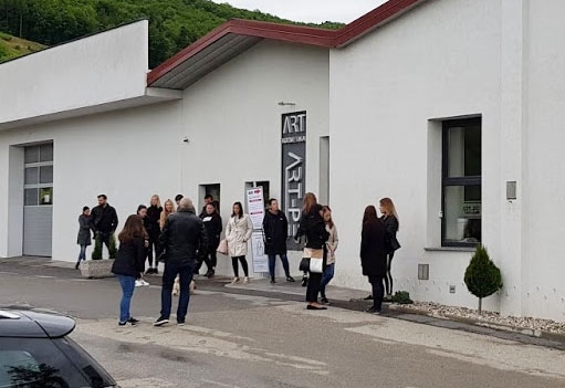 V pričakovanju otvoritve sejma V pričakovanju otvoritve sejma